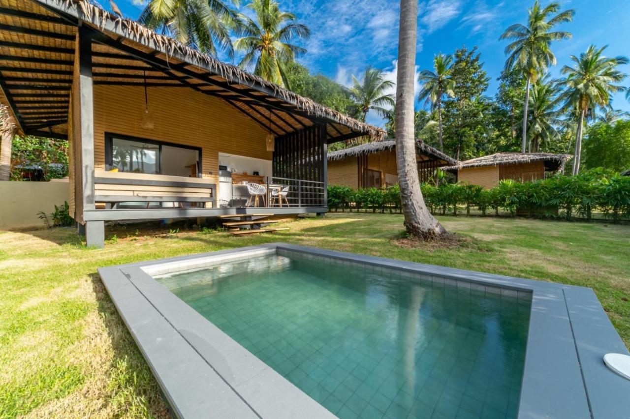 Suan Residence - Exotic And Contemporary Bungalows With Private Pool Чалоклам Экстерьер фото