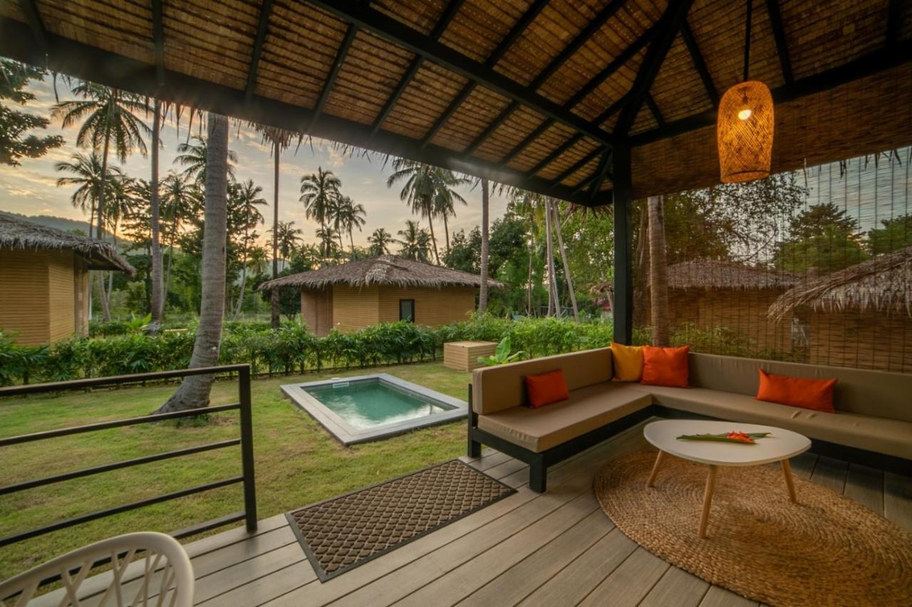 Suan Residence - Exotic And Contemporary Bungalows With Private Pool Чалоклам Экстерьер фото